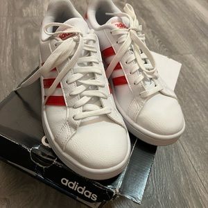 Adidas grand court